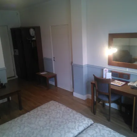 Anna Hotel 3*