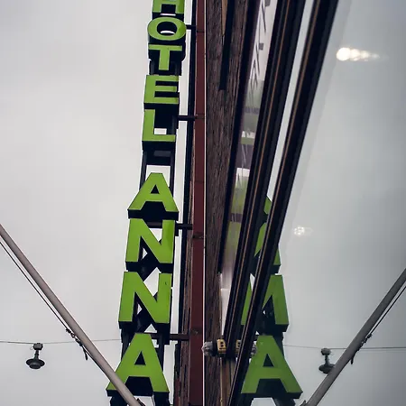 Hotel Anna 3*